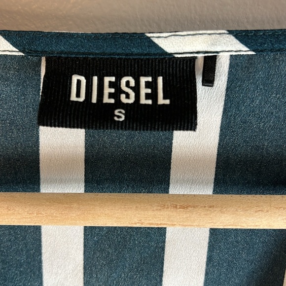 CRISS CROSS CROPPED STRIPED BLOUSE BY Diesel Size Small - Picture 6 of 9